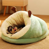 Slipper-Shaped Warm Dog Bed
